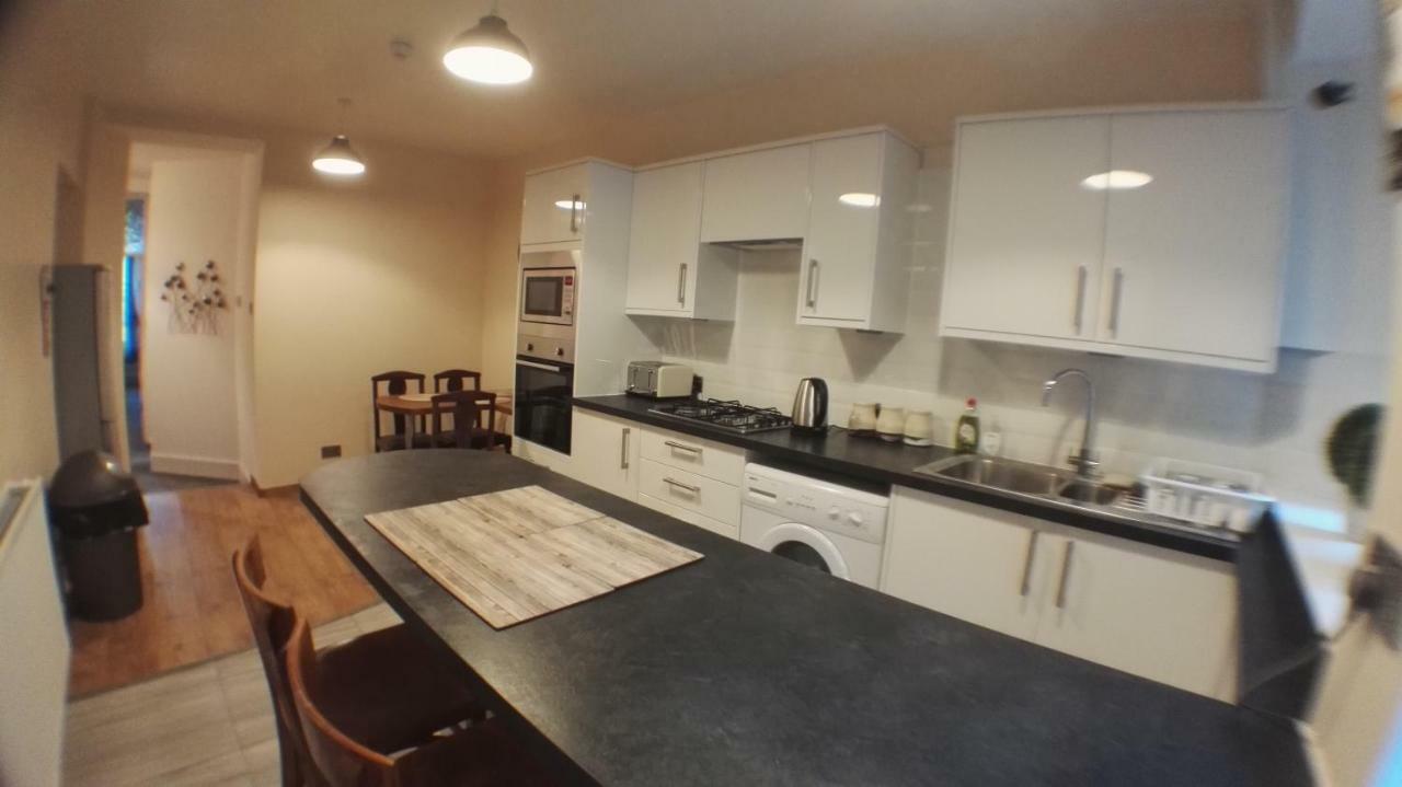 Large Garden Flat Near Marine Lake Weston-super-Mare Buitenkant foto